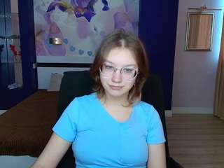 AngelinaLow