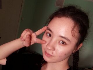 shower webcam AislyFollin
