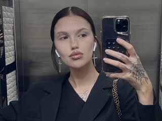 camwhore naked ArlindaMarotti