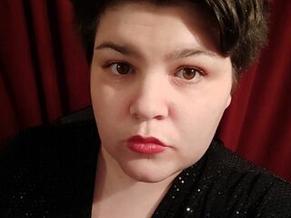 naughty camgirl masturbating with dildo IonyEllaa