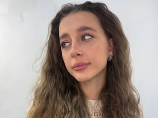webcam babe KamiZinni