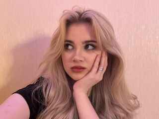 naked webcam girl LatoyiaCanpos