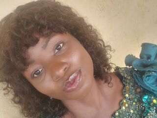 mastubating web cam girl LuluWilde