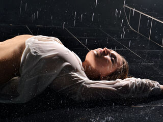 girl webcam NadinOldman