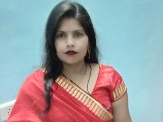 hot cam girl masturbating with sextoy SaronLey