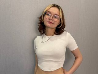 cambitch ShemikaDestro