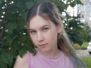 naked camgirl picture DeidreSarin