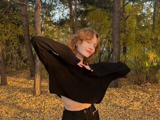 cam girl masturbating with dildo MarilynVoss