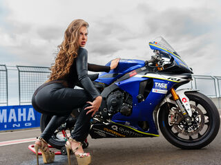 fingering girl cam picture Nicole