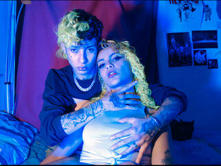 adult couple web cam DanAndLila