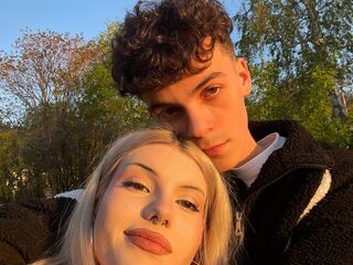 adult live webcam JamesandAice