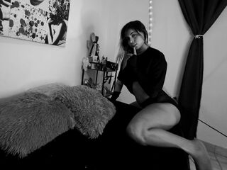 girl spanking webcam AntonellaBrow