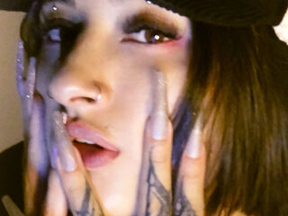 femdom camgirl AzzyBrook