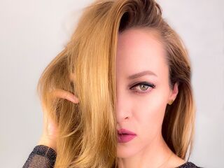 hot chatroom AdelineGreen