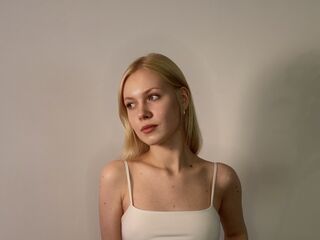 camgirl webcam AishaNaeher