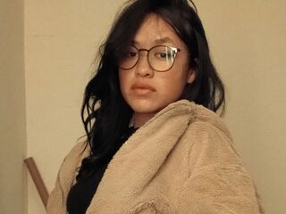 cam whore livesex AkiraFlorez