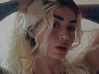 naked girl with webcam masturbating with vibrator AlinaVarenne