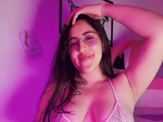livesex cam girl AmyVele