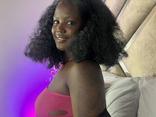 webcam babe chat room BellaFlame