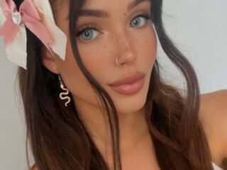 dity cam show BellaSophiaSky