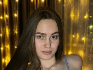 cam girl playing with dildo BernardineCaiafa