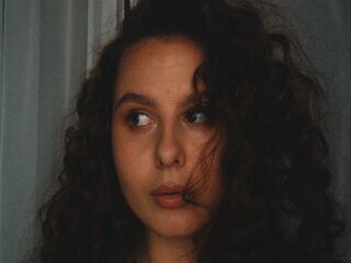 naked cam girl masturbating BertieSiegers