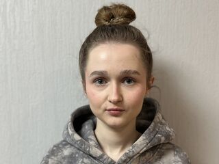 adult webcam chatroom BethAustin