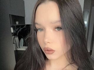 beautiful girlcam BeverlyHanson