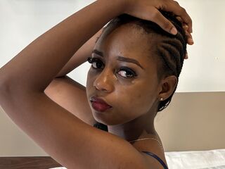 fingering cam slut BrianaHadid