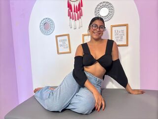 cam slut chat room BrianaMontes