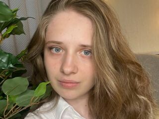 cam girl live cam CamillaKelly