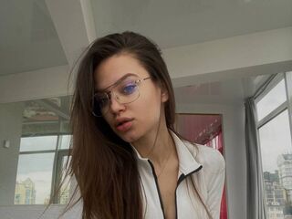 camgirl fingering pussy CamillaWiliams