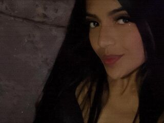 adult live cam CamyRoux