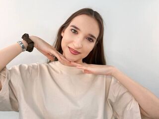 camgirl playing with dildo CareyYoukers
