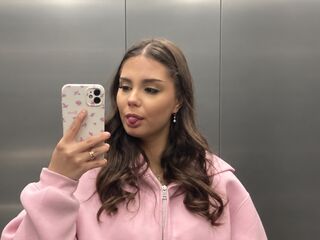 camwhore masturbating CarlTomkus