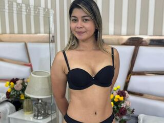 hot camslut CarlyJoness