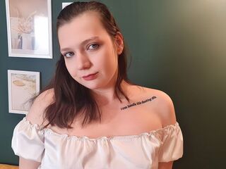 camgirl masturbating with sex toy CarolineLuis