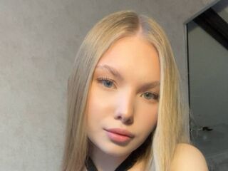 flirt chat room CarolineNine