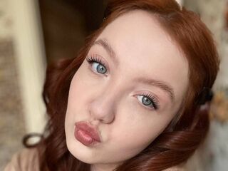 fingering girl webcam  CarolynJoosy