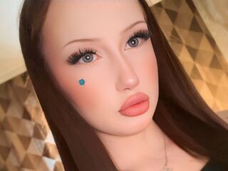 nude webcamgirl pic CharlenaSloane