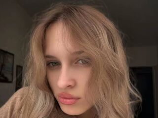 free nude live show ChiaMaia