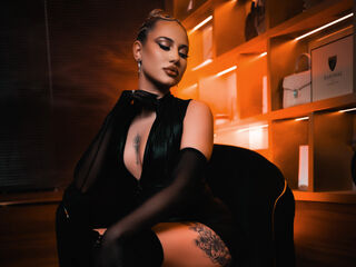 free live chart room ChloeGracey