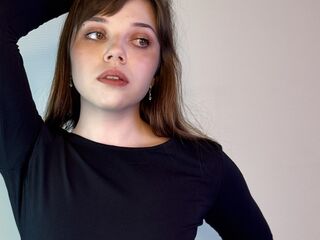 mastubating web cam girl ChrissyHolgerson