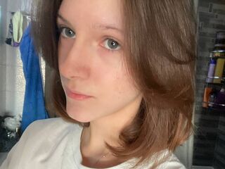 topless cam girl ChristenaNelke