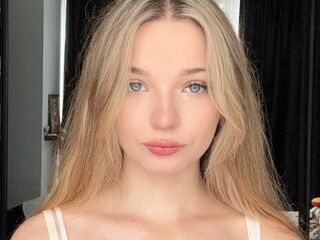 live sex photo CleliaGoel