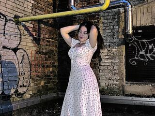naked camgirl picture CristaMilanowski