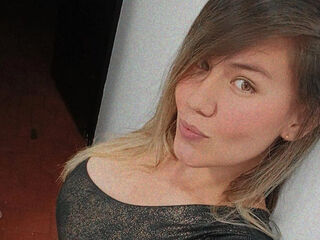shower webcam CrystalCastillo