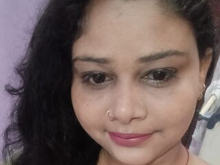 real live cam CurvySoniya