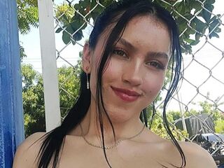 cam chat room DevikaDione