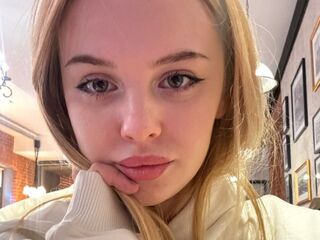 chat live cam DevonaBradner